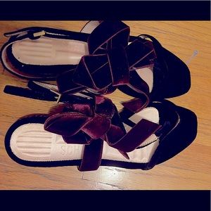 New, Schutz Burgundy & Black Flat Sandals, Size 37